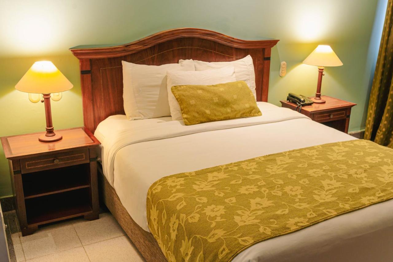 Hotel Faranda Express Puerta Del Sol Barranquilla, A Member Of Radisson Individuals Barranquilla  Buitenkant foto