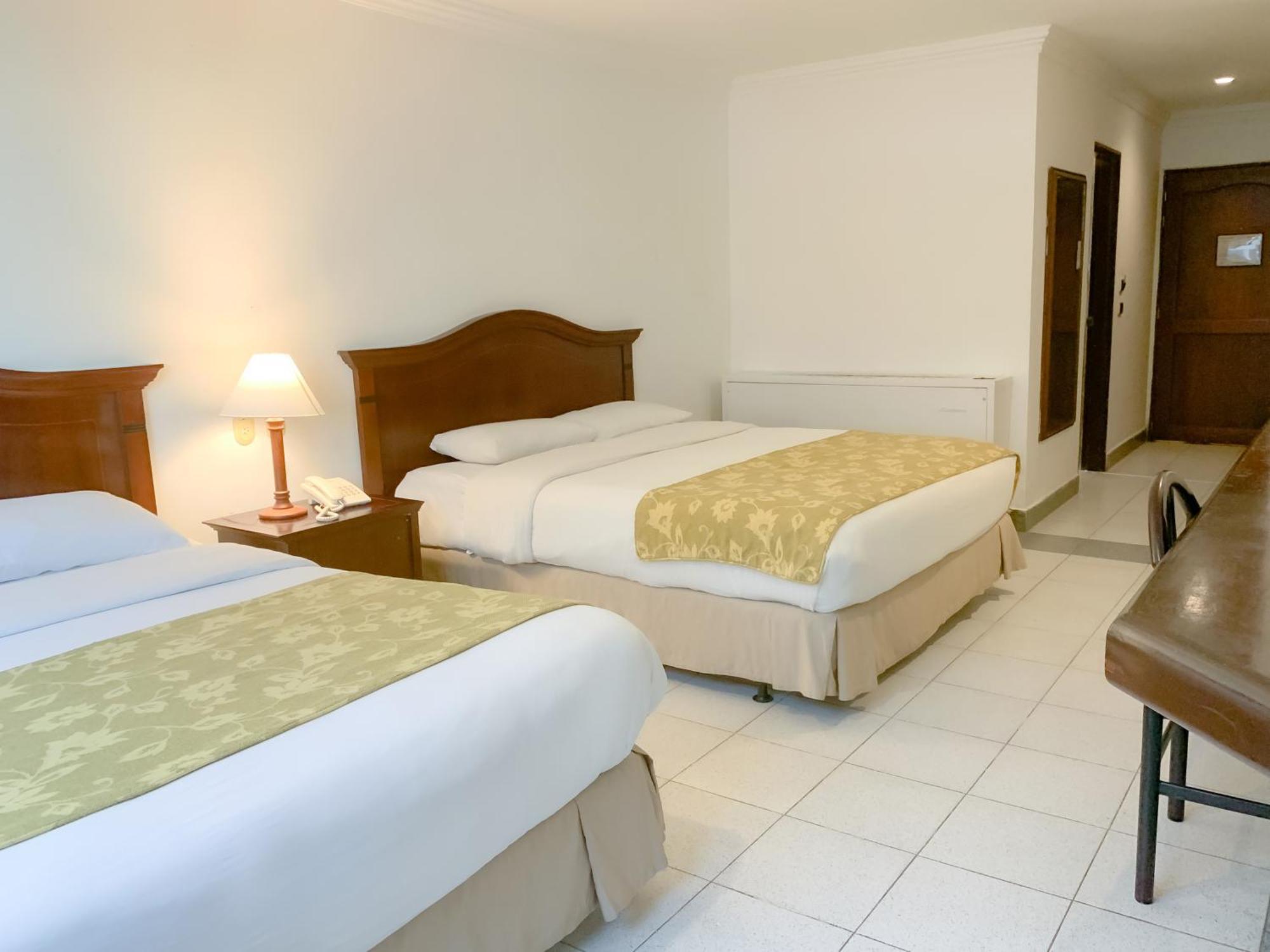 Hotel Faranda Express Puerta Del Sol Barranquilla, A Member Of Radisson Individuals Barranquilla  Buitenkant foto