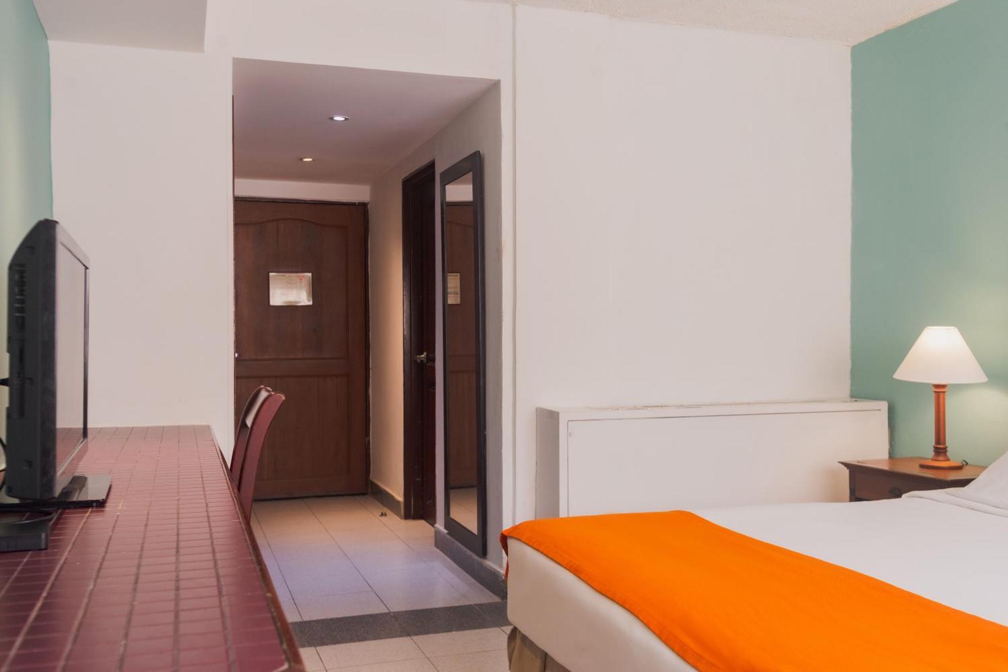 Hotel Faranda Express Puerta Del Sol Barranquilla, A Member Of Radisson Individuals Barranquilla  Buitenkant foto
