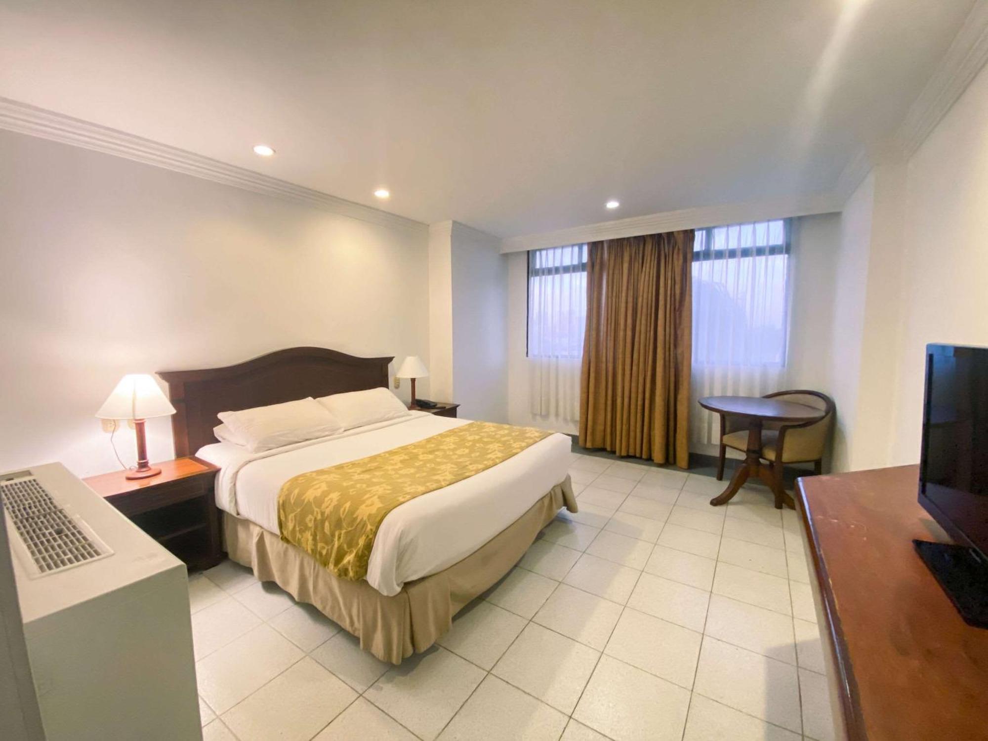 Hotel Faranda Express Puerta Del Sol Barranquilla, A Member Of Radisson Individuals Barranquilla  Buitenkant foto